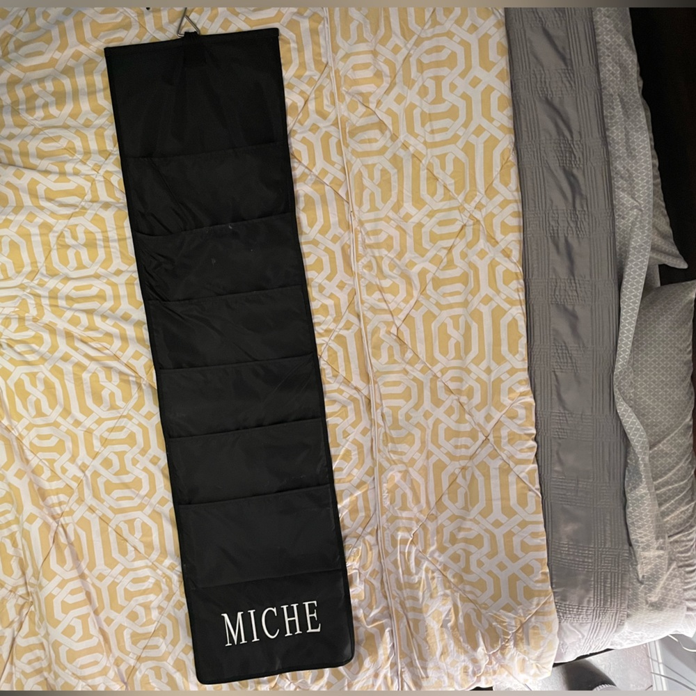 Black Miche medium purse holder with hanger